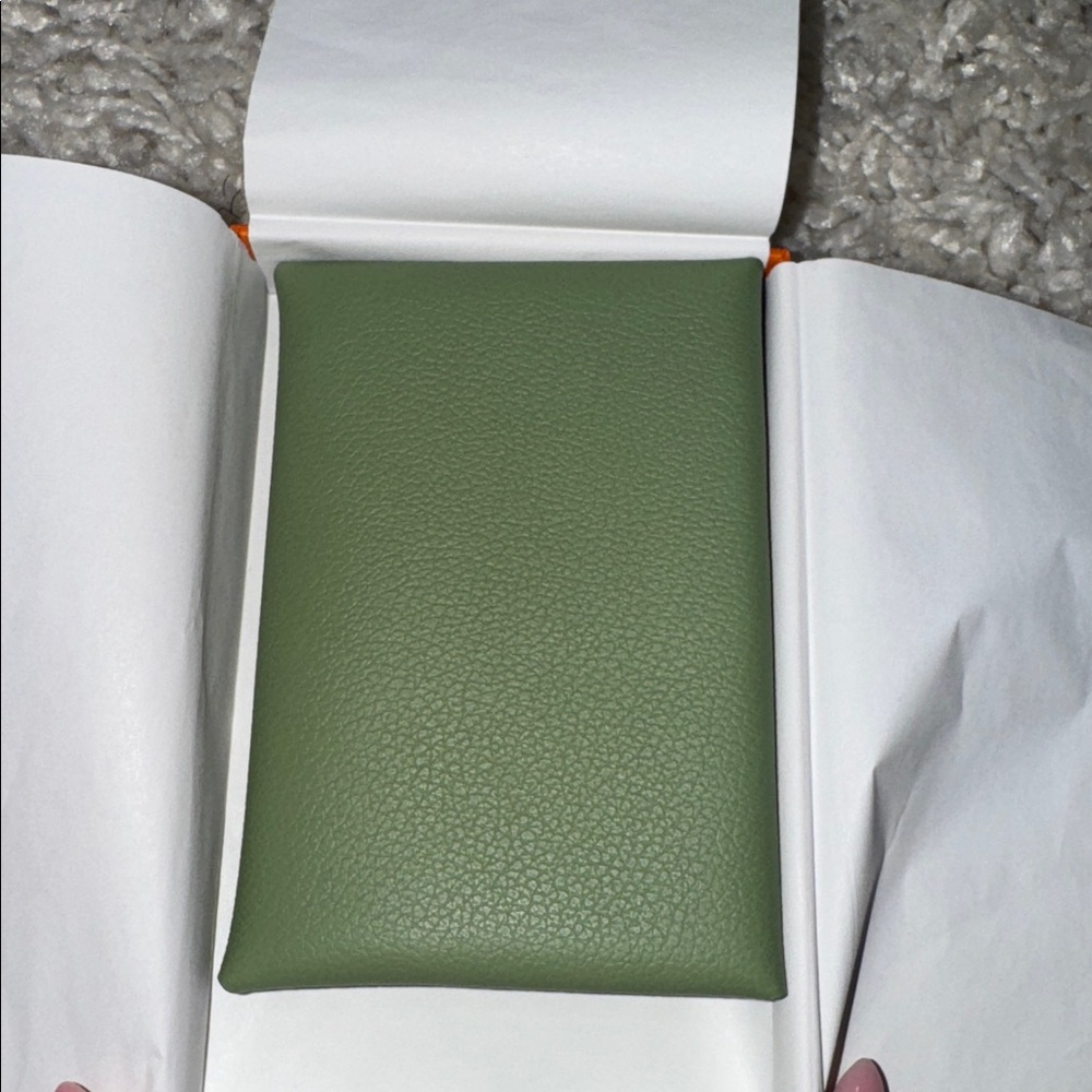 💞Authentic💞HERMES CALVI DUO compact card holder-Brand New